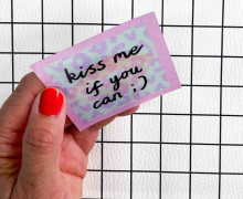 1 Flippatch - 1 Label = 2 Motive - Kippen - Wechselmotiv - zum Aufnähen - Cherry Picking - kiss me if you can/Kussmund