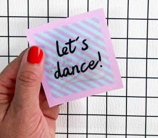 1 Flippatch - 1 Label = 2 Motive - Kippen - Wechselmotiv - zum Aufnähen - Cherry Picking - let's dance!/Schnecke mit Discokugel als Haus