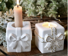 Silikon - Gießform - Geschenk mit Schleife - 2in1 Kerzenhalter - Teelicht und Stabkerze - Adventsdeko - Weihnachtsdeko - vielfältig nutzbar