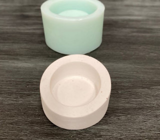Silikon - Gießform - Kerzenhalter - abgeschrägtes Design - für Kerzen Ø 34mm - Nr. 1  - vielfältig nutzbar