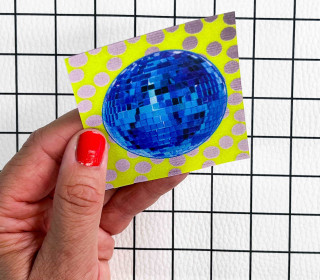 1 Flippatch - 1 Label = 2 Motive - Kippen - Wechselmotiv - zum Aufnähen - Cherry Picking - Discokugel Blau/Discokugel Pink