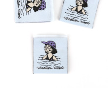 1 Label - vacation mood - badende Frau - Hellblau - EMJO-DESIGN