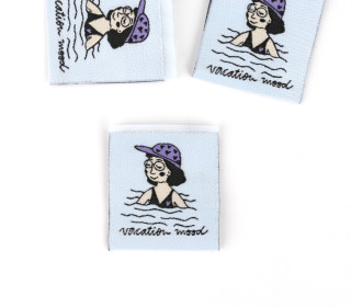 1 Label - vacation mood - badende Frau - Hellblau - EMJO-DESIGN