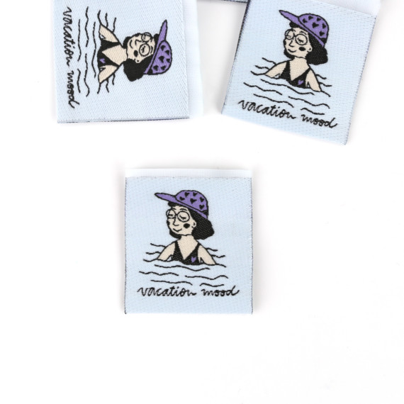 1 Label - vacation mood - badende Frau - Hellblau - EMJO-DESIGN