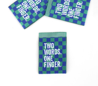 1 Label - TWO WORDS. ONE FINGER - Grün/Royalblau