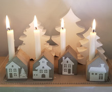 Silikon - Gießform - Kleines Haus - Kerzenhalter für Weihnachtsbaumkerzen - Stifthalter - Mini Vase -  - vielfältig nutzbar