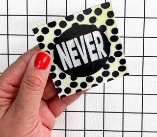 1 Flippatch - 1 Label = 2 Motive - Kippen - Wechselmotiv - zum Aufnähen - Cherry Picking - NEVER/NOW