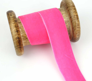 1 Meter Samtband - Zierband - Dekoband - 25 mm - Pink