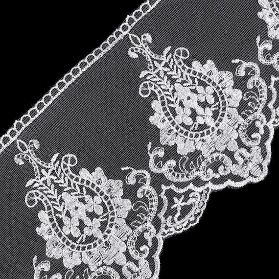 1m Bestickte Borte - Stickborte - auf Monofil - 15,0cm - Weiß