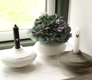 Silikon - Gießform - Vase - Kerzenhalter - für Stabkerzen - ungleichmäßiges Rillendesign - vielfältig nutzbar