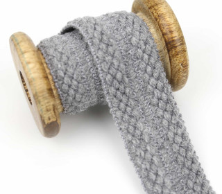 1 Meter Einfassband - Wolltresse - 30mm - Häkelzopfmuster - Uni - Grau