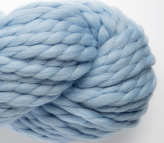 Yana XL Highland Wool 200g - Baby Blue