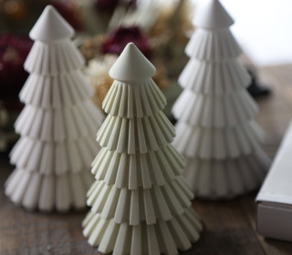 Silikon - Gießform - Weihnachtlicher Tannenbaum - mit Rillen - Streifen - Weihnachten