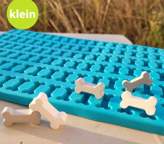 Silikon - Gießform - Matte - Mini Knochen - Hundeknochen - für 44 Knochen - klein - vielfältig nutzbar