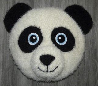 Häkelanleitung - flauschiges Panda Kissen