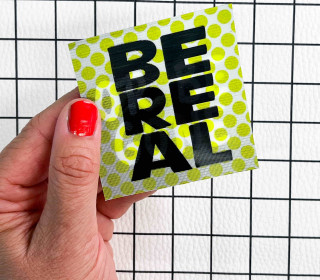 1 Flippatch - 1 Label = 2 Motive - Kippen - Wechselmotiv - zum Aufnähen - Cherry Picking - BE REAL/OR BE GONE