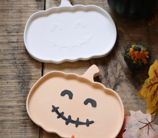 Silikon - Gießform - Fröhlicher Kürbis - Tablett – Teller – für Halloween - vielfältig nutzbar