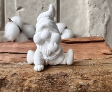 Silikon - Gießform - breitbeinig sitzender Mini-Zwerg - Dekofigur - Zwerg 2 - vielfältig nutzbar