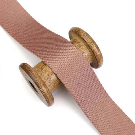 1 Meter Weiches Gurtband - Dezenter Glanz - 40mm - Uni - Alt Lachsrosé