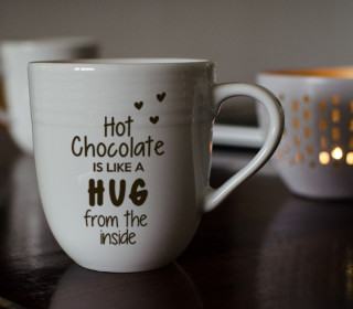 Plotterdatei »Hot Chocolate« – Spruch »Like a Hug«