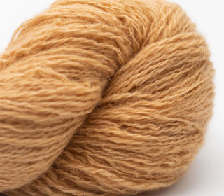 Smooth Sartuul Sheep Wool 2-ply light fingering handgesponnen - this gold sleighs me (yellow)