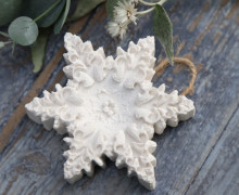 Silikon - Gießform - Delicate Snowflakes - Schneeflocke Nr. 2 - vielfältig nutzbar