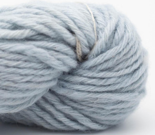 Smooth Sartuul Sheep Wool 8-ply bulky handgesponnen - butterfly me to the moon (light blue)