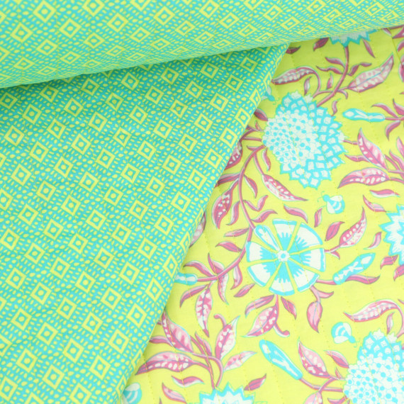 Baumwoll Stepper - Steppstoff - Wattiert - Doubleface - Geometrisches Muster - Blumen - Hellgelb/Cyanblau