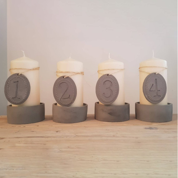 Silikon - Gießform - Advents-Zahlen - 1-4  - kleine Anhänger - oval - vielfältig nutzbar