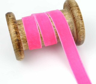 1 Meter Samtband - Zierband - Dekoband - 15 mm - Pink