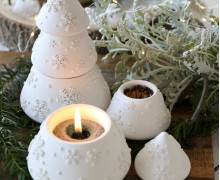 Silikon - Gießform - Tannenbaum - 3 teilig - zum Stapeln - Kerzengefäß - toll für Kerzenwachs - mit Schneeflocken - vielfältig nutzbar