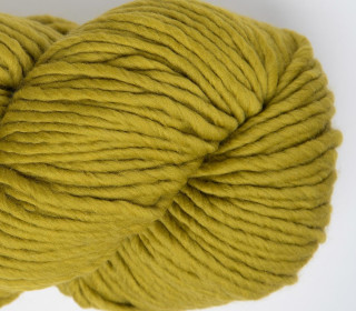 Yana Fine Highland Wool 200g - Olive