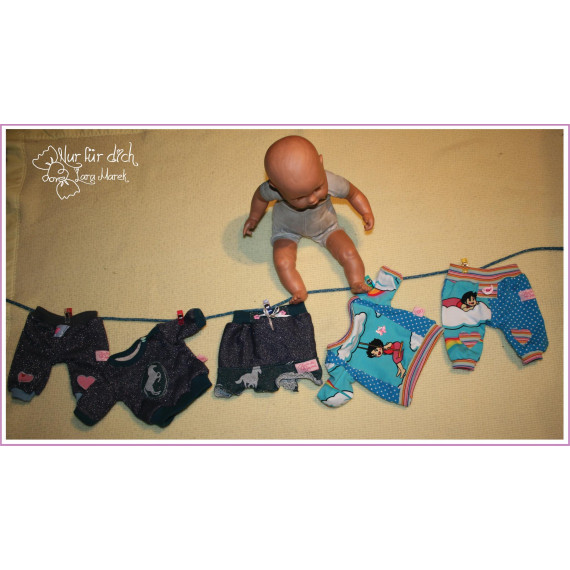 Freebook - Hose/Rock für 40cm große Puppen - Hey Puppe! - Follow Me Design