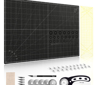TEXI CRAFT BLACK - Set - Schneidematte 60x90cm - Rollschneider 45mm & 5 Klingen - Cuttermesser & 5 Klingen - Lineal 15x30cm - 20 Stoffklammern - 15 Anti-Rutsch Sticker