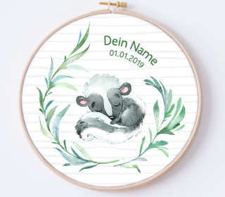 DIY Stickrahmen - Lovely Little Skunk - personalisiertes Stickrahmen Bild - Stinktier - zum Selbermachen