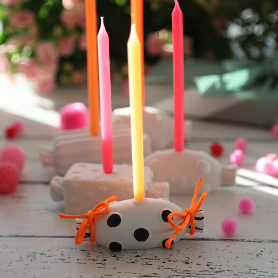 Silikon - Gießform - Bonbon-Kerzenhalter - für Geburtstagskerzen - Punkte - vielfältig nutzbar