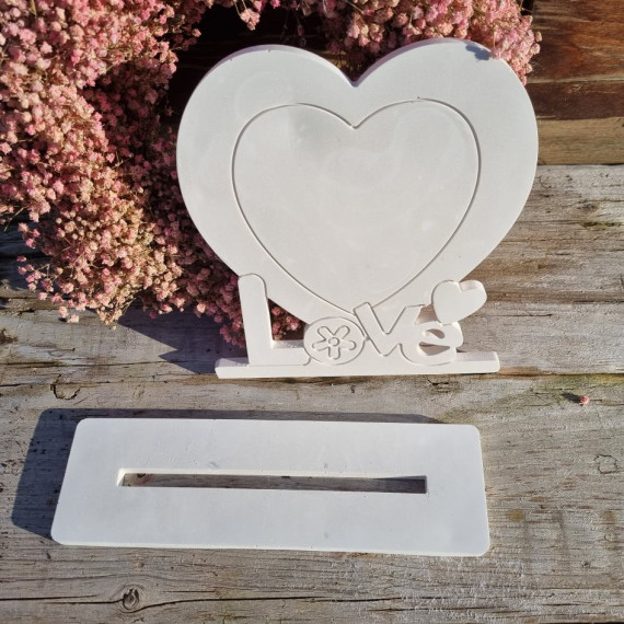 Silikon - Gießform - Herz - Schriftzug LOVE - mit Standfuß - vielfältig nutzbar