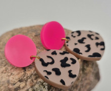 1 Paar Ohrringe - Pink - 3D Leo Aufdruck - Acryl - super leicht - Perlmutt/Schwarz - Namensklang