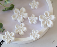 Silikon - Gießform - Mini Blüten - flach - Multiform - Matte für 7 Blüten - vielfältig nutzbar