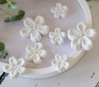 Silikon - Gießform - Mini Blüten - flach - Multiform - Matte für 7 Blüten - vielfältig nutzbar