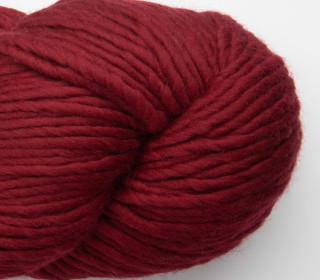 Yana Fine Highland Wool 200g - Berry