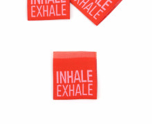 1 Label - INHALE EXHALE - Rot