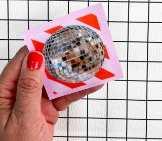 1 Flippatch - 1 Label = 2 Motive - Kippen - Wechselmotiv - zum Aufnähen - Cherry Picking - Discokugel/boom bastic