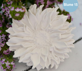Silikon - Gießform - Blüte - Dekoblüte - sonnenförmige Blütenblätter - Blüte 15 - vielfältig nutzbar