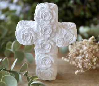 Silikon - Gießform - Kreuz aus Blüten - Blütenkreuz - Deko für Taufe, Hochzeit, Trauerfeier - vielfältig nutzbar