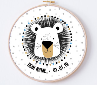 DIY Stickrahmen - König Der Tiere - Löwe - Schwarz - personalisiertes Stickrahmen Bild - Anna Anjos - zum Selbermachen