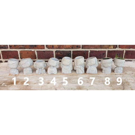 Silikon - Gießform - Pflanztopf - Kerzenhalter - für Teelichter - Mädchen & Junge - Junge 9 - vielfältig nutzbar