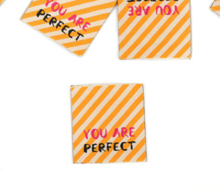 1 Label - YOU ARE PERFECT - Querstreifen - Beige/Dunkelgelb - jojulein design