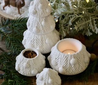 Silikon - Gießform - Tannenbaum - 3 teilig - zum Stapeln - Kerzengefäß - toll für Kerzenwachs - mit Tannenzweigen & Kugeln - vielfältig nutzbar